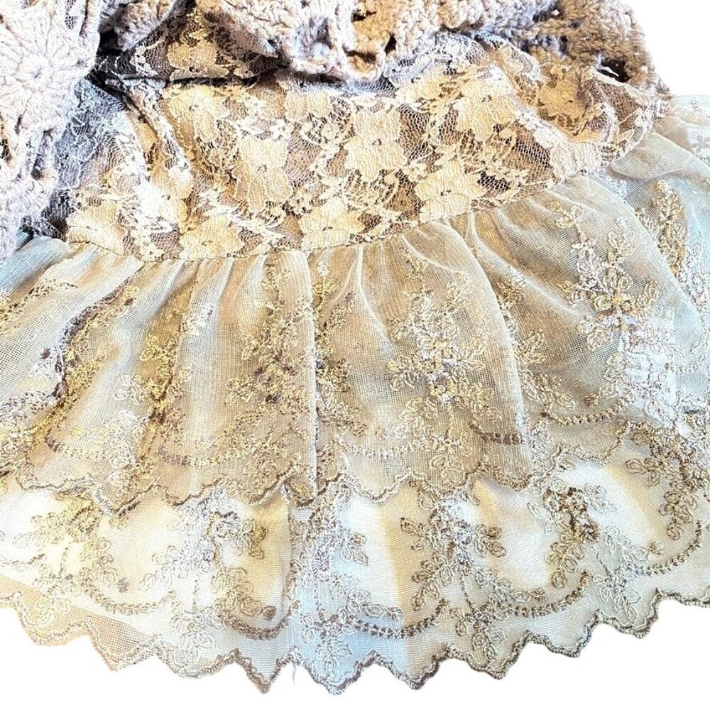 Crochet Sleeveless Top 1X Deep Taupe/Mocha With Intricate Floral Accents At Neck - Picture 8 of 10